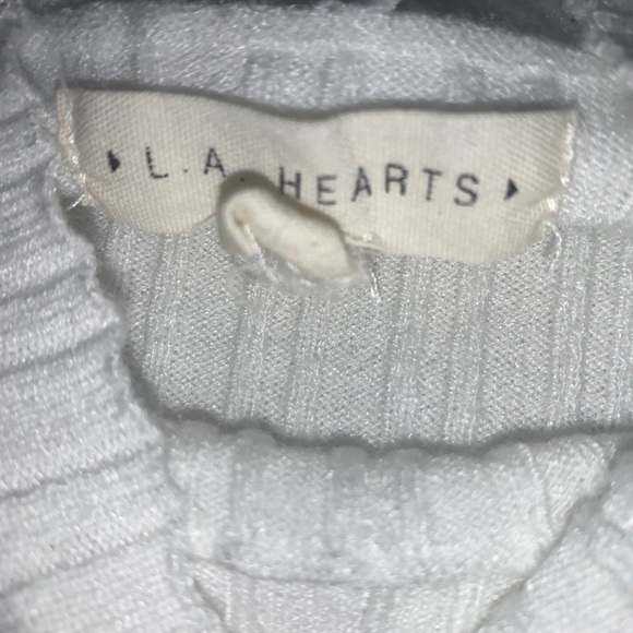 White turtleneck - Picture 2 of 3